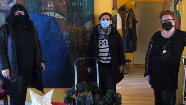 Lions Club Editha unterstützt soziales Weihnachtsengagement der Feuerwache 