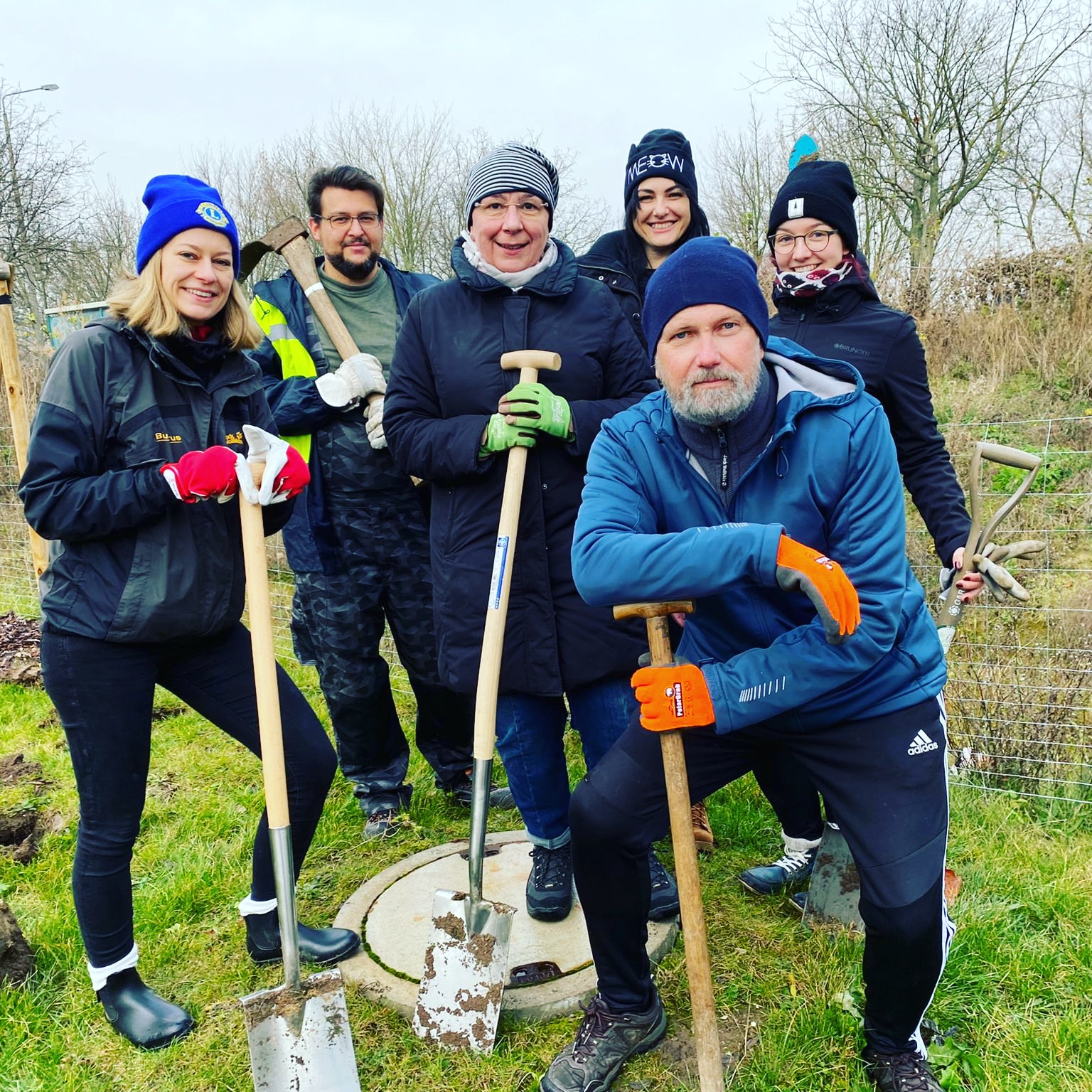 Löwen unterstützen Otto pflanzt